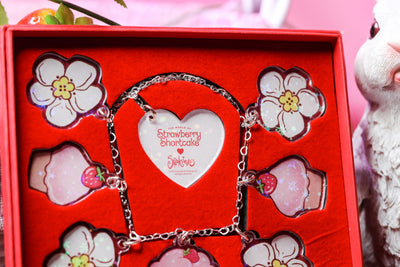 Tea Party Acrylic Necklace - Strawberry Shortcake™ ♥ SpooksieBoo™