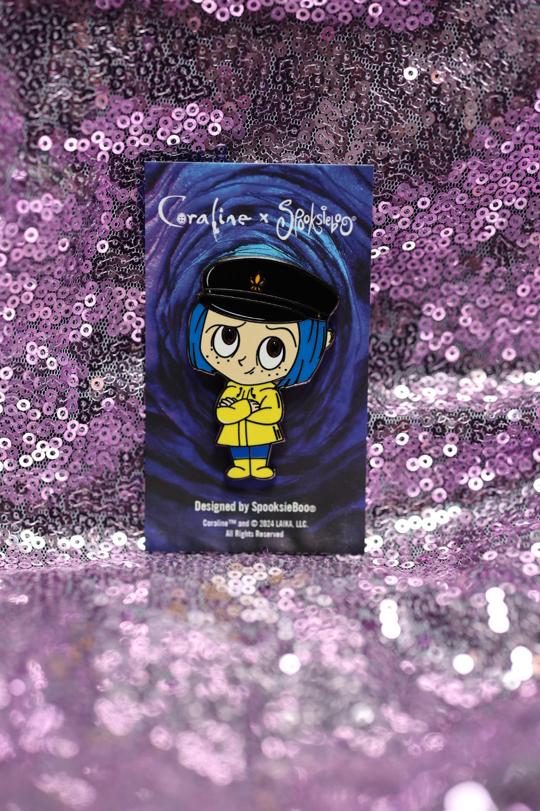 Explorer Coraline - Enamel Pin